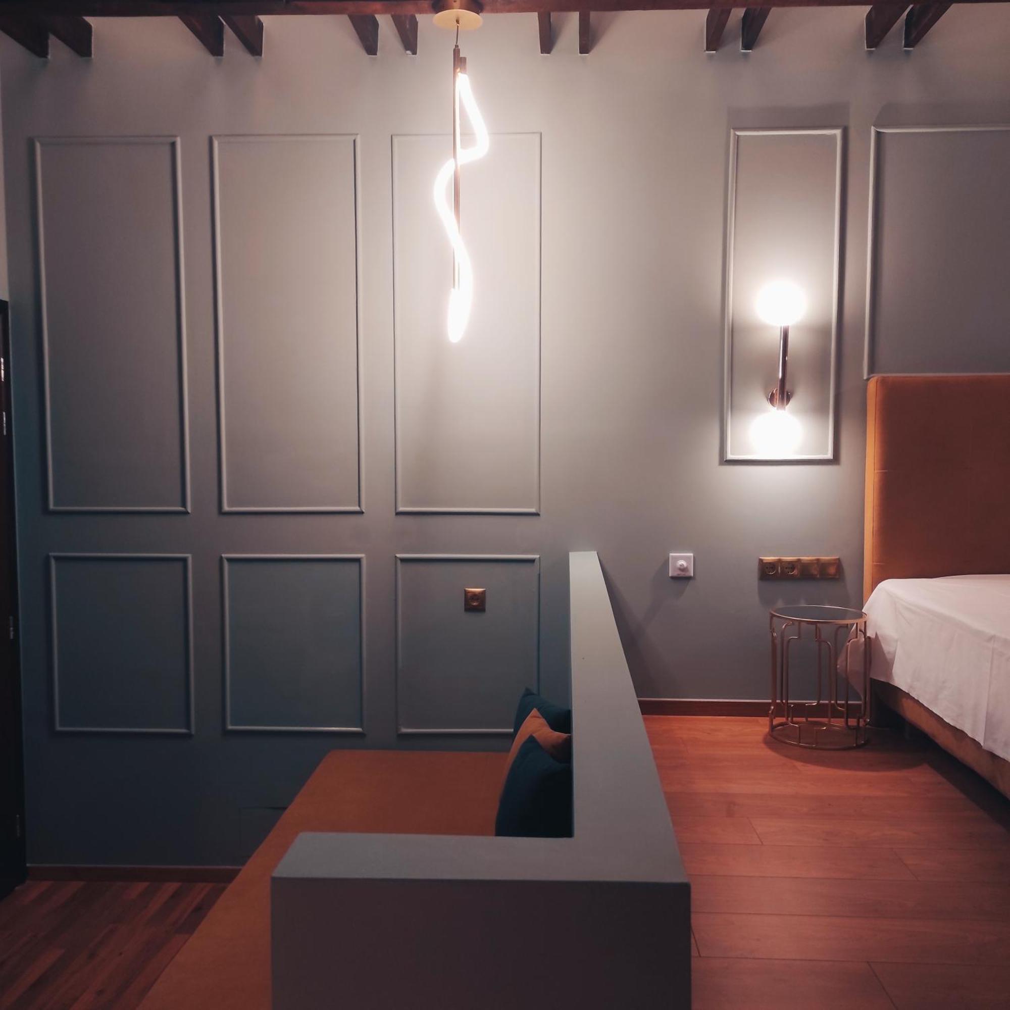 L Suites The Writer'S House ยีธิโอ ภายนอก รูปภาพ